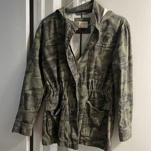 Universal Thread Camp Utility Jacket. Size Medium